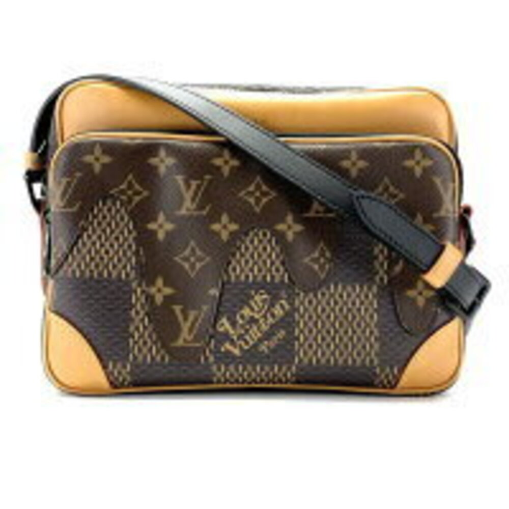 LOUIS VUITTON Nile Messenger Damier Shoulder Bag Crossbody